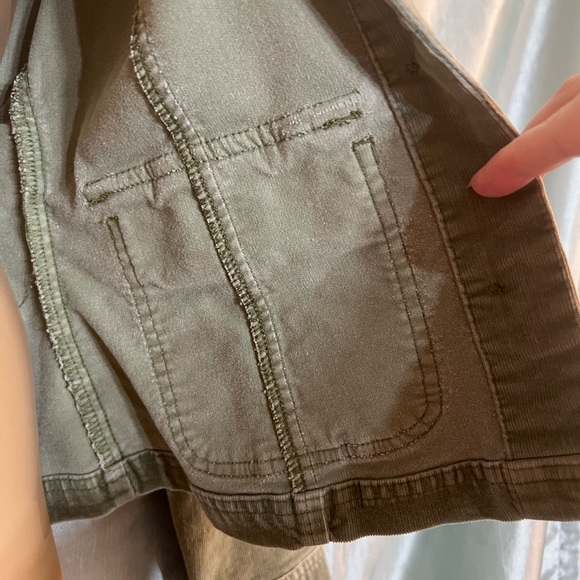 Tailored, olive, corduroy, super stretch structured blazer, No Boundaries, Jr M - Picture 5 of 7